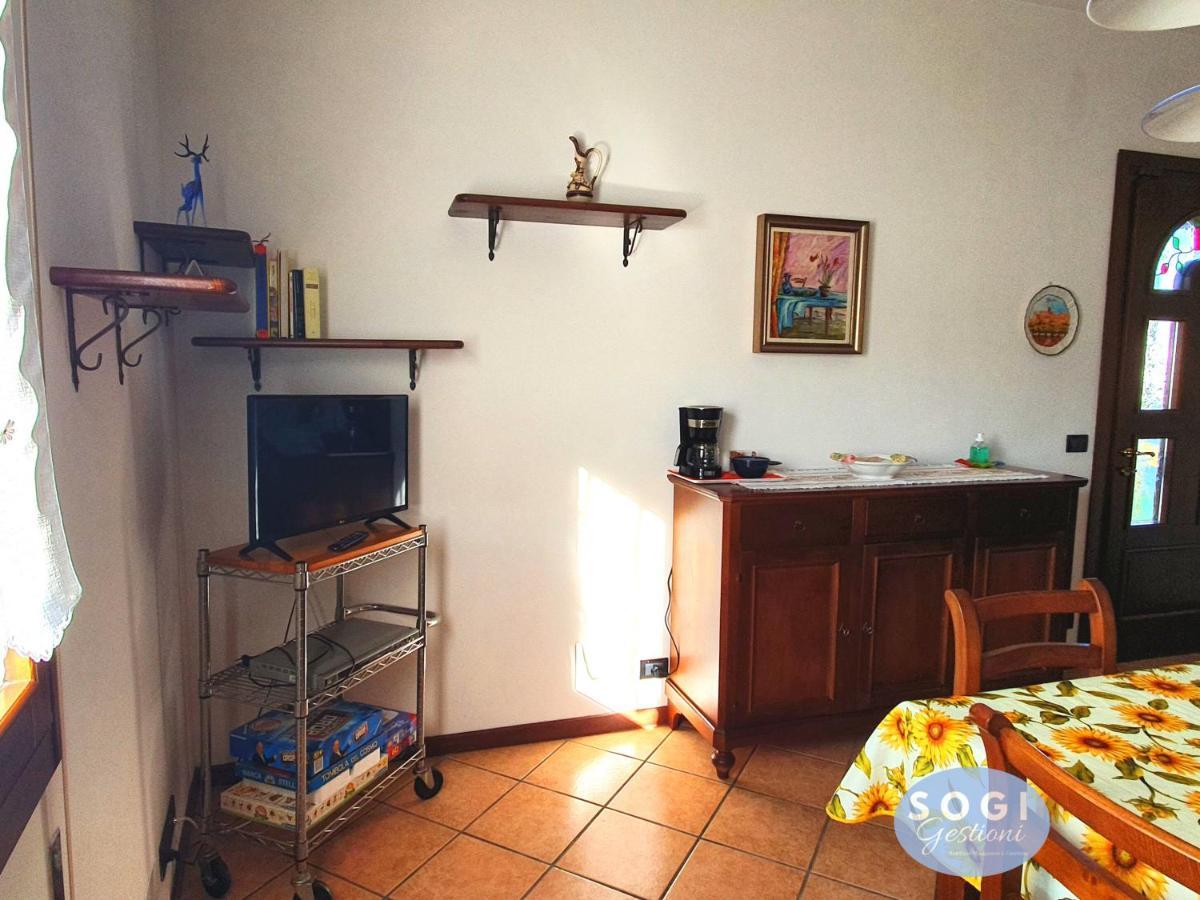 リド・ディ・イエゾロCasa Sbrindoliアパートメント エクステリア 写真